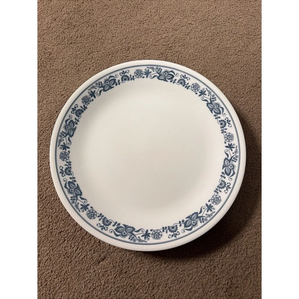 Corelle Old Town Blue Onion Dinner Plate 10 1/4